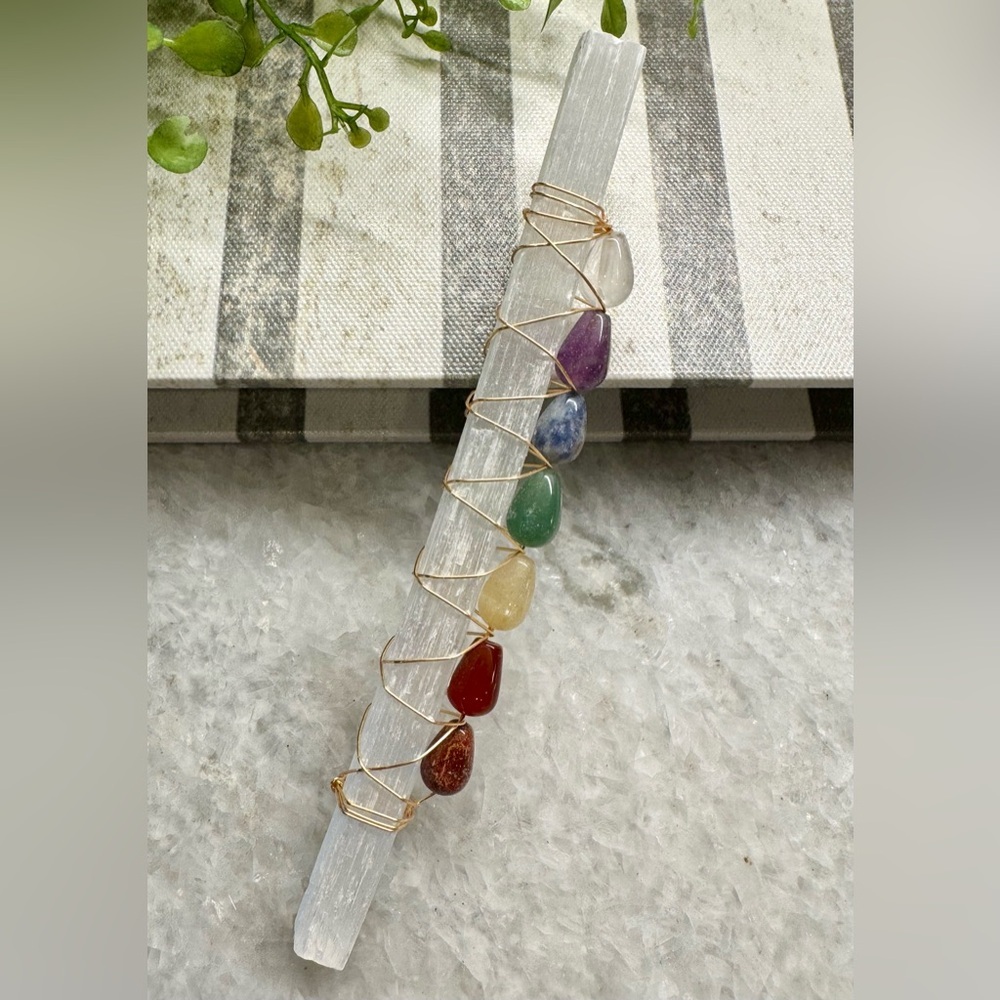New Natural Shimmer Frosty Selenite Crystal Wand w/ Natural Chakra Gemstones - Picture 3 of 9